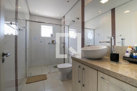 Casa à venda com 300m², 4 quartos e 4 vagas Casa à venda com 300m², 4 quartos e 4 vagasBanheiro