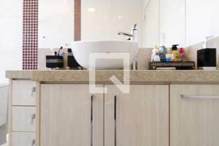 Casa à venda com 300m², 4 quartos e 4 vagas Casa à venda com 300m², 4 quartos e 4 vagasBanheiro