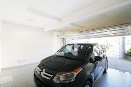 Casa à venda com 300m², 4 quartos e 4 vagas Casa à venda com 300m², 4 quartos e 4 vagasGaragem