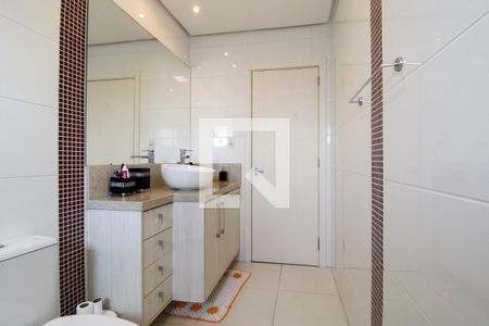 Casa à venda com 300m², 4 quartos e 4 vagas Casa à venda com 300m², 4 quartos e 4 vagasBanheiro