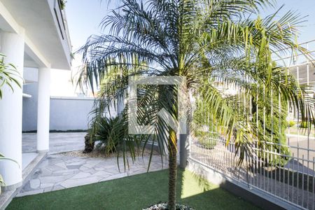 Casa à venda com 300m², 4 quartos e 4 vagas Casa à venda com 300m², 4 quartos e 4 vagasQuintal