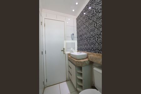 Apartamento para alugar com 56m², 2 quartos e 1 vaga Apartamento para alugar com 56m², 2 quartos e 1 vagaBanheiro