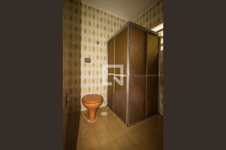 Casa à venda com 140m², 5 quartos e 4 vagasBanheiro