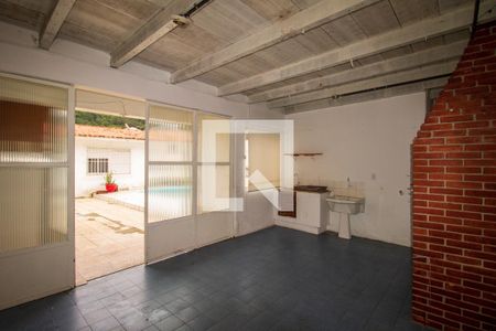 Casa à venda com 140m², 5 quartos e 4 vagasEspaço Gourmet