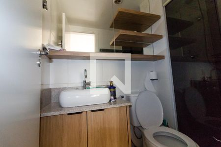 Banheiro de kitnet/studio à venda com 1 quarto, 27m² em Ferreira, São Paulo