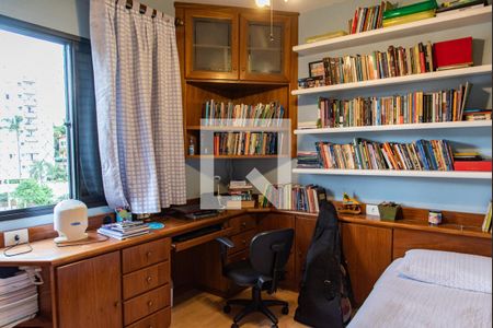 Apartamento à venda com 115m², 3 quartos e 2 vagasQuarto 2