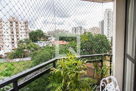 Apartamento à venda com 115m², 3 quartos e 2 vagasVaranda