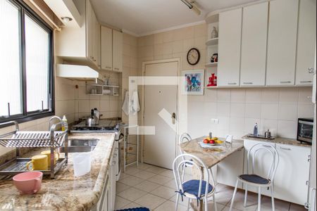 Apartamento à venda com 115m², 3 quartos e 2 vagasBanheiro