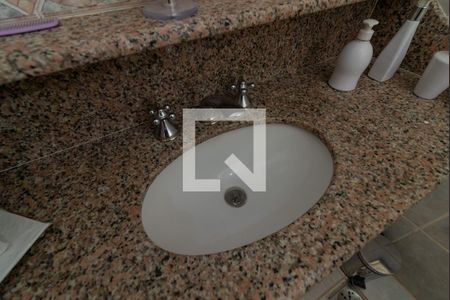 Casa à venda com 206m², 3 quartos e sem vagaBanheiro