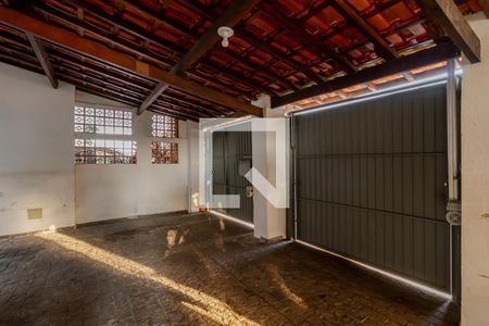 Casa à venda com 400m², 3 quartos e 4 vagasGaragem