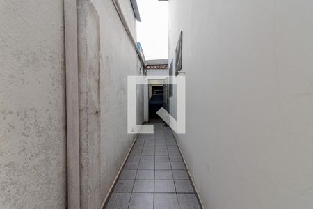 Casa à venda com 400m², 3 quartos e 4 vagasCorredor para Garagem
