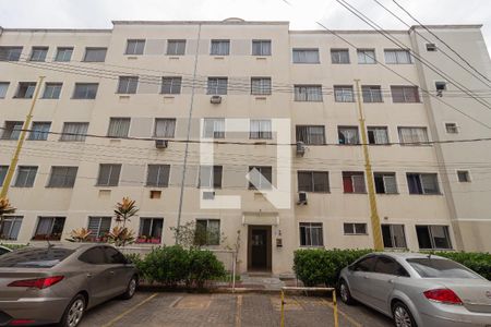 Fachada do Bloco de apartamento para alugar com 2 quartos, 45m² em Campo Grande, Rio de Janeiro