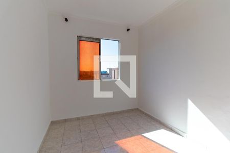 Quarto 1 de apartamento para alugar com 2 quartos, 43m² em Conjunto Residencial José Bonifácio, São Paulo