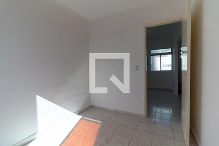 Quarto 1 de apartamento para alugar com 2 quartos, 43m² em Conjunto Residencial José Bonifácio, São Paulo