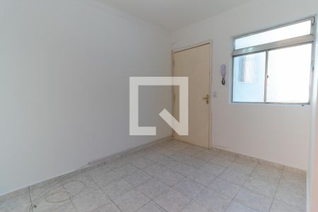 Sala de apartamento para alugar com 2 quartos, 43m² em Conjunto Residencial José Bonifácio, São Paulo