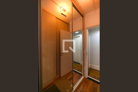 Apartamento à venda com 120m², 3 quartos e 2 vagasCloset do quarto 1