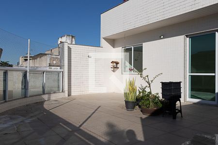 Apartamento à venda com 250m², 4 quartos e 4 vagas Apartamento à venda com 250m², 4 quartos e 4 vagasVaranda da sala