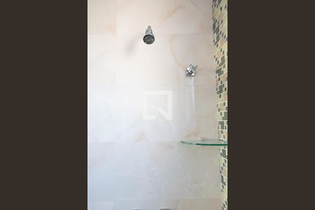 Apartamento à venda com 250m², 4 quartos e 4 vagas Apartamento à venda com 250m², 4 quartos e 4 vagasBanheiro da Suíte 3