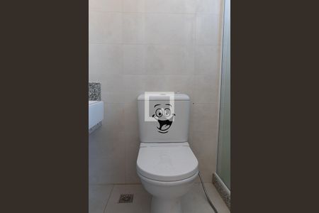 Apartamento à venda com 250m², 4 quartos e 4 vagas Apartamento à venda com 250m², 4 quartos e 4 vagasBanheiro da Suíte 2