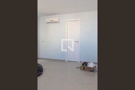 Apartamento à venda com 250m², 4 quartos e 4 vagas Apartamento à venda com 250m², 4 quartos e 4 vagasSuíte 3