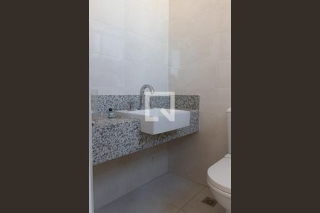 Apartamento à venda com 250m², 4 quartos e 4 vagas Apartamento à venda com 250m², 4 quartos e 4 vagasBanheiro da Suíte 2