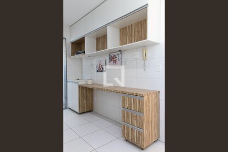 Apartamento à venda com 250m², 4 quartos e 4 vagas Apartamento à venda com 250m², 4 quartos e 4 vagasCozinha