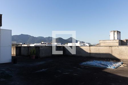 Apartamento à venda com 250m², 4 quartos e 4 vagas Apartamento à venda com 250m², 4 quartos e 4 vagasTerraço