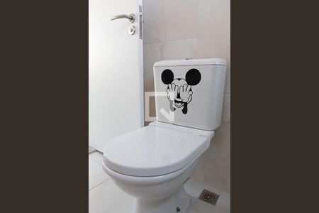 Apartamento à venda com 250m², 4 quartos e 4 vagas Apartamento à venda com 250m², 4 quartos e 4 vagasBanheiro da Suíte 3