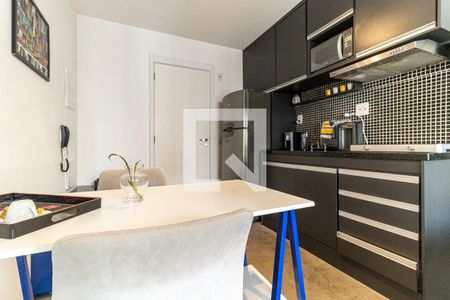Studio para alugar com 28m², 1 quarto e 1 vaga Studio para alugar com 28m², 1 quarto e 1 vagaCozinha - Mesa