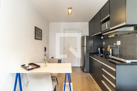 Studio para alugar com 28m², 1 quarto e 1 vaga Studio para alugar com 28m², 1 quarto e 1 vagaCozinha