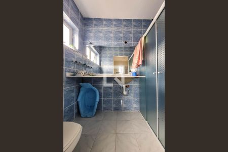 Casa para alugar com 320m², 3 quartos e 4 vagas Casa para alugar com 320m², 3 quartos e 4 vagasBanheiro Suíte