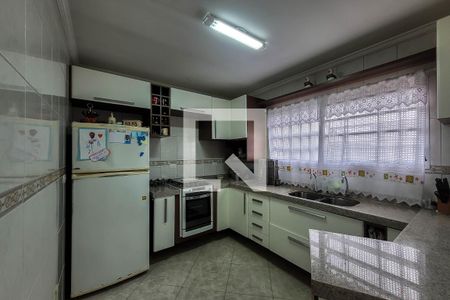 Casa para alugar com 320m², 3 quartos e 4 vagas Casa para alugar com 320m², 3 quartos e 4 vagasCozinha/Copa