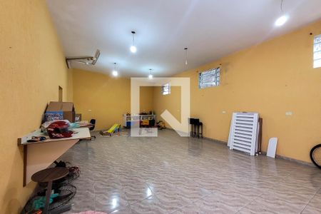 Casa para alugar com 320m², 3 quartos e 4 vagas Casa para alugar com 320m², 3 quartos e 4 vagasSalão de Festas