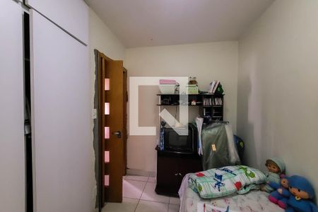 Quarto 2 de casa para alugar com 3 quartos, 320m² em Vila Natália, São Paulo