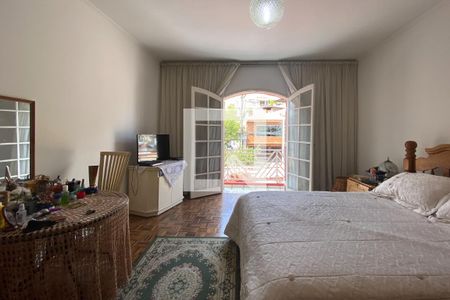 Casa à venda com 210m², 3 quartos e 2 vagas Casa à venda com 210m², 3 quartos e 2 vagasQuarto 1