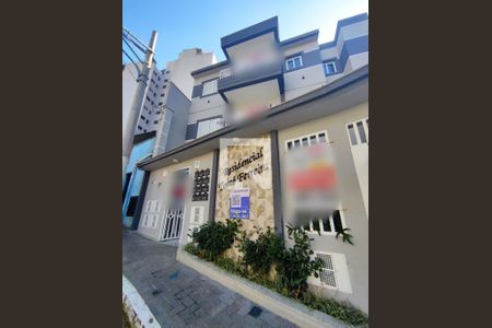 Apartamento à venda com 38m², 2 quartos e 1 vaga Apartamento à venda com 38m², 2 quartos e 1 vagafachada com placa