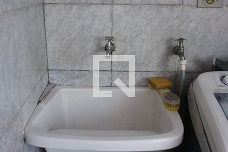 Casa à venda com 500m², 4 quartos e 3 vagas Casa à venda com 500m², 4 quartos e 3 vagasÁrea de Serviço