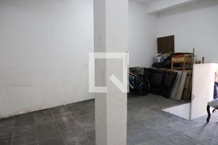 Casa à venda com 500m², 4 quartos e 3 vagas Casa à venda com 500m², 4 quartos e 3 vagasGaragem