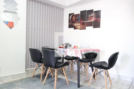 Casa à venda com 500m², 4 quartos e 3 vagas Casa à venda com 500m², 4 quartos e 3 vagasSala 2