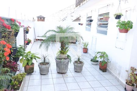 Casa à venda com 500m², 4 quartos e 3 vagas Casa à venda com 500m², 4 quartos e 3 vagasvaranda