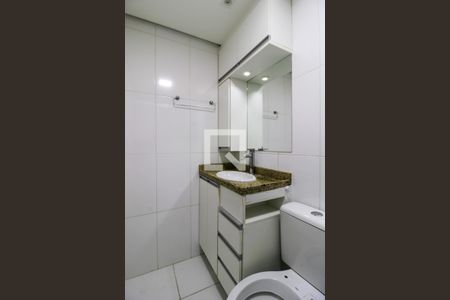 Apartamento à venda com 70m², 3 quartos e 2 vagas Apartamento à venda com 70m², 3 quartos e 2 vagasBanheiro da Suíte