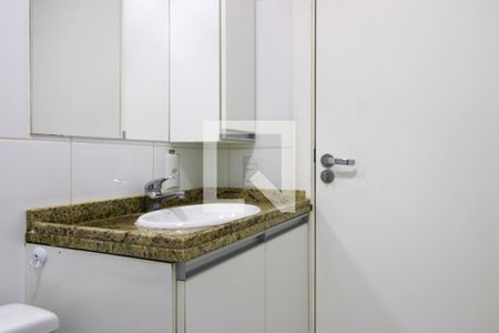 Apartamento à venda com 70m², 3 quartos e 2 vagas Apartamento à venda com 70m², 3 quartos e 2 vagasBanheiro