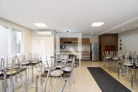 Apartamento à venda com 70m², 3 quartos e 2 vagas Apartamento à venda com 70m², 3 quartos e 2 vagasÁrea comum - Salão de festas