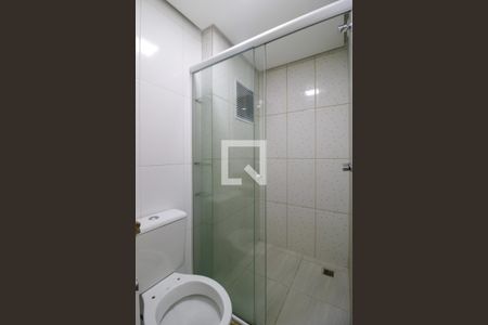 Apartamento à venda com 70m², 3 quartos e 2 vagas Apartamento à venda com 70m², 3 quartos e 2 vagasBanheiro da Suíte