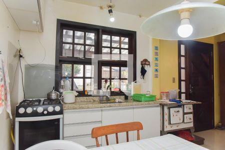 Casa para alugar com 56m², 2 quartos e 3 vagasCozinha