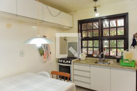 Casa para alugar com 56m², 2 quartos e 3 vagasCozinha