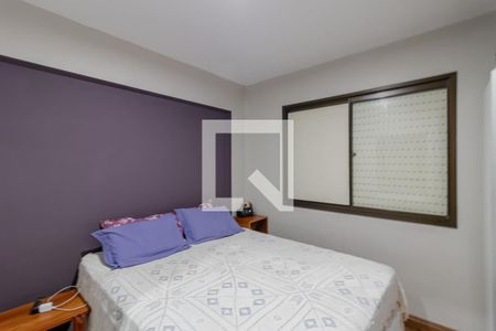 Suíte  de apartamento à venda com 2 quartos, 70m² em Vila Gumercindo, São Paulo