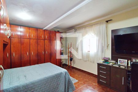 Casa à venda com 332m², 3 quartos e 4 vagas Casa à venda com 332m², 3 quartos e 4 vagasSuíte