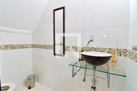 Casa à venda com 332m², 3 quartos e 4 vagas Casa à venda com 332m², 3 quartos e 4 vagasLavabo Garagem