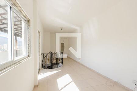 Apartamento à venda com 114m², 2 quartos e 1 vagaSala 2